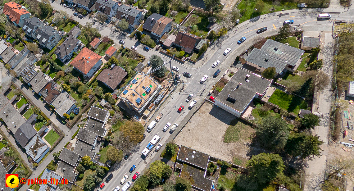 21.04.2023 - Luftbilder von der Baustelle Niederalmstraße 16 in Neuperlach